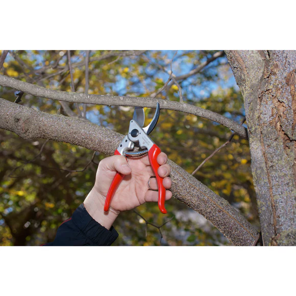 Corona BP 6360 Aluminum Angled Bypass Pruner, 1 in. Cut Capacity - Image 3